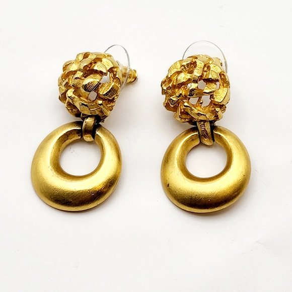 Vintage Unsigned Anne Klein Gold-Tone Basket Weave Hoop Drop Earrings, Pierced - Picture 7 of 8